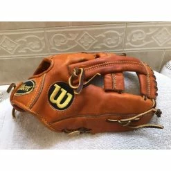 Wilson A2000 A2014 9.5” Baseball Training Glove Right Hand Throw Japan